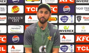 میدان میں ہیڈ کوچ نہیں، میں خود فیصلے کرتا ہوں، کپتان قومی کرکٹ ٹیم