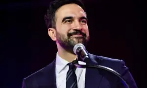 Republicans target Mamdani&rsquo;s citizenship amid surge in early voting