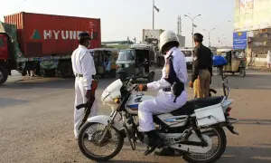 کراچی پولیس کے ڈرائیوروں کو ای-ٹکٹنگ نظام سے روشناس کرانے کیلئے تربیتی مہم کا آغاز