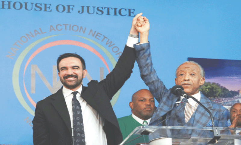 نیویارک کا میئر کون ہوگا؟ ڈرامائی انتخاب سے ایک دن قبل زہران ممدانی کو برتری حاصل