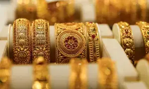 سونے کی قیمت میں پھر کئی سو روپے کا اضافہ