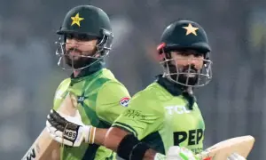 پہلا ون ڈے: پاکستان کی دلچسپ مقابلے کے بعد جنوبی افریقہ کو 2 وکٹوں سے شکست