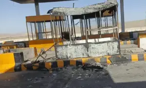 بلوچستان: کچھی میں تھانہ نذر آتش، کوئٹہ میں چیک پوسٹ پر دستی بم کا حملہ