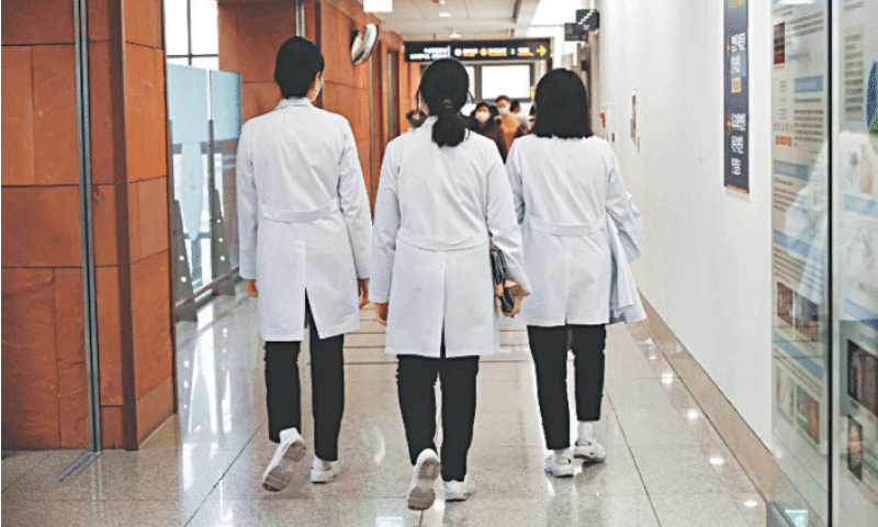 Future of medical students at stake over Torkham border closure