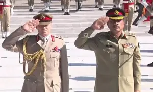 فیلڈ مارشل سے برطانوی چیف آف جنرل اسٹاف کی ملاقات، دفاعی تعاون کے فروغ پر تبادلہ خیال