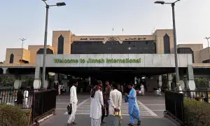 بڑے ہوائی اڈے بھی نجکاری کیلئے پیش، اے کے ڈی گروپ پی آئی اے کے خریداروں میں شامل