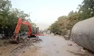 کراچی: یونیورسٹی روڈ کو 10 نومبر سے 30 دسمبر تک بند کرنے کا فیصلہ