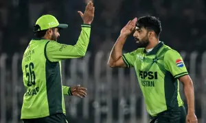 پہلا ون ڈے: پاکستان کی دلچسپ مقابلے کے بعد سری لنکا کو 6 رنز سے شکست