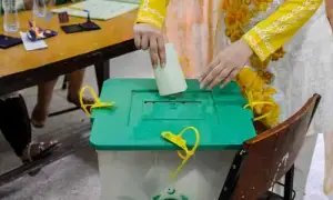 ضمنی الیکشن میں پی ٹی آئی کا صفایا، 12 نشستوں پر (ن) لیگ کامیاب، ایک سیٹ پی پی لے اڑی