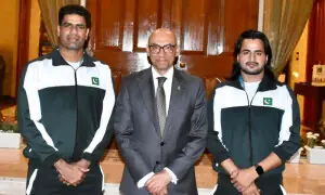 اسلامک یکجہتی گیمز میں میڈل جیتنے والے ارشد ندیم اور یاسر سلطان وطن پہنچ گئے