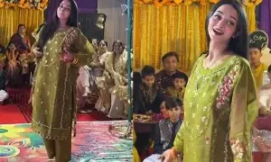 ندا یاسر نے ’توجہ‘ حاصل کرنے کے لیے پروگرام میں بلایا تھا، عائشہ اظہر