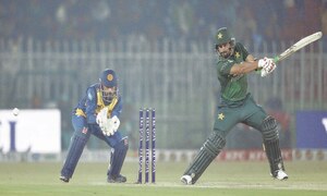 Nawaz, Sahibzada star as Pakistan romp past Sri Lanka