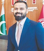 Pakistani sets world record as youngest university chancellor Pakistani sets world record as youngest university chancellor