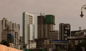 کراچی: گٹر کے ڈھکن، اسٹریٹ لائٹس کیلئے ہر یوسی کو ماہانہ ایک لاکھ روپے دینے کی منظوری