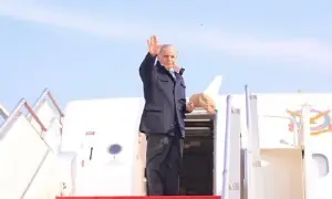PM Shehbaz reaches Turkmenistan on 2-day visit, will hold bilateral meeting with President Berdymukhamedov today PM Shehbaz reaches Turkmenistan on 2-day visit, will hold bilateral meeting with President Berdymukhamedov today