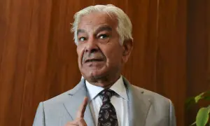 عمران خان اور فیض کے عناصر اب بھی اندر موجود ہیں، خواجہ آصف