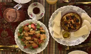 From chapli kebabs to persian sherbets: Why Karachi&rsquo;s Caf&eacute; 1947 feels like home