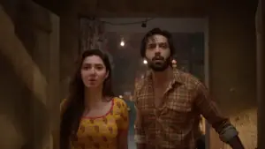 The teaser for Mahira Khan and Fahad Mustafa’s Aag Lagay Basti Mein promises chaos The teaser for Mahira Khan and Fahad Mustafa’s Aag Lagay Basti Mein promises chaos