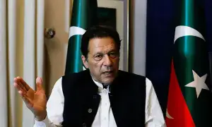 عمران خان سے منسوب گانا گانے پر قوال کے خلاف مقدمہ درج