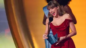 Taylor Swift named to Songwriters Hall of Fame, second-youngest ever
