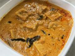 EPICURIOUS: DESI DUMPLINGS
