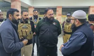 Two officials martyred in militant attack on police station, customs office in Dera Ismail Khan