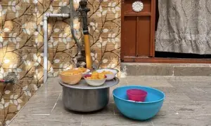 The heart of Lyari lives on through the quiet strength of ammas sitting on doorsteps