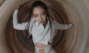 Blackpink just released their comeback album Deadline and some Blinks aren&rsquo;t too sure about this one