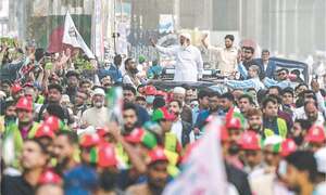 Bangladesh poll race heats up on final day of campaigning