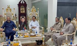 PTI agrees to support Jamaat in no-trust move against mayor