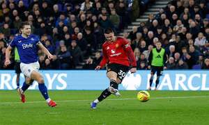 Sesko on target as &lsquo;ruthless&rsquo; United edge Everton