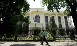 FBR misses collection target by Rs429bn in eight months