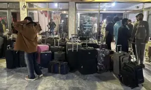 Pakistanis fleeing Iran describe strikes shaking ground under their feet