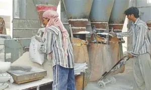 12 cops suspended for aiding wheat smuggling in Dera Ghazi Khan