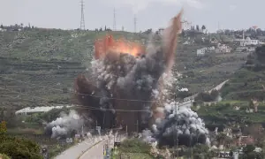 Israel strikes Lebanon&rsquo;s Qasmiyeh Bridge: report