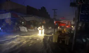 Lasbela assured of resolution of issues