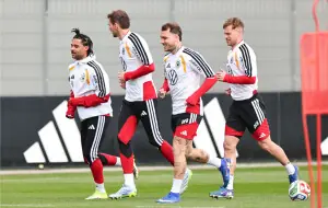 Germany bank on team spirit to end World Cup woes