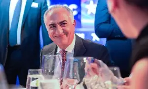 Son of Iran&rsquo;s ousted shah wins ovation from US conservatives