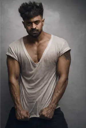 STARBUZZ: &lsquo;I LOVE THE HUSTLE&rsquo; &mdash; NAVEED RAZA