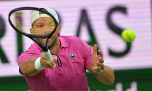 Alcaraz cruises into Indian Wells third round, Djokovic fights through