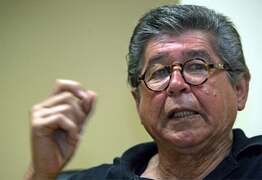 Latin American literary great Alfredo Echenique dies at 87