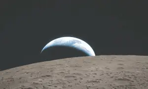 Artemis II crew snaps historic &lsquo;Earthset&rsquo; photo on way home