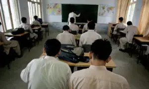 Schoolteacher kidnapped in Nasirabad