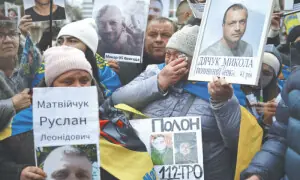 Easter truce between Russia and Ukraine falters