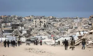 Israeli air strike kills four in Gaza amid truce talks in Cairo