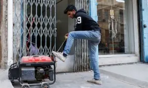 Govt announces more than 2 hours of daily loadshedding amid fuel constraints; K-Electric, Hesco excluded from plan