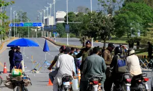 Islamabad&rsquo;s Red Zone remains off-limits; other routes in twin cities reopen to public after days-long closure