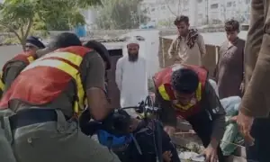 Operation to recover boy swept away while swimming in water line continues for 2nd day in Karachi