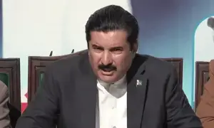 Governor Kundi rules out immediate govt change in KP