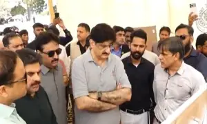 Sindh CM Murad orders Red Line work expedited